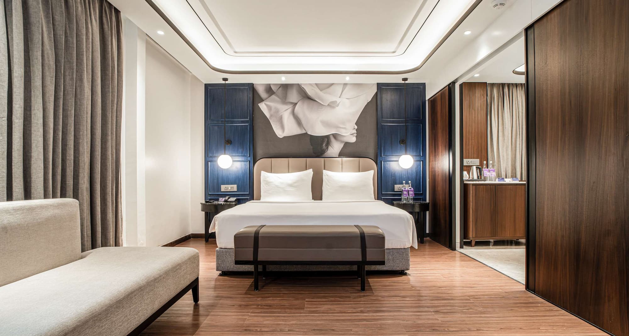 Radisson Blu Hotel, Ahmedabad - Premium Jr Suite Room