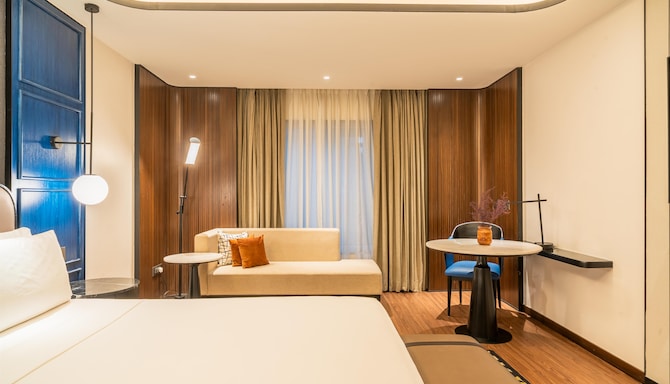 Radisson Blu Hotel, Ahmedabad - Business Class