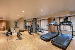 Radisson Blu Hotel Ahmedabad - Fitness Center
