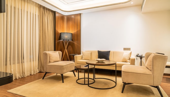 Radisson Blu Hotel, Ahmedabad - Business Class Suite