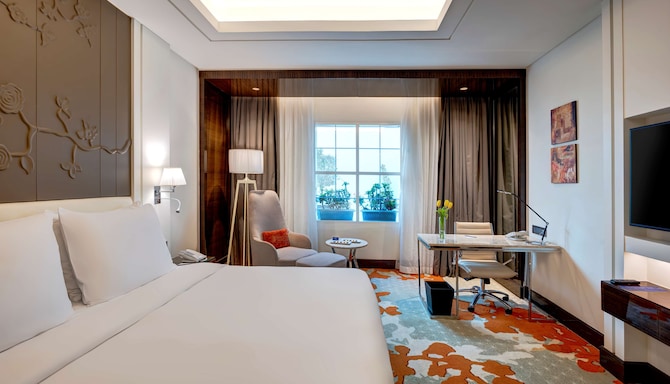 Radisson Blu Hotel, Ajman - Premium Room - Courtyard View