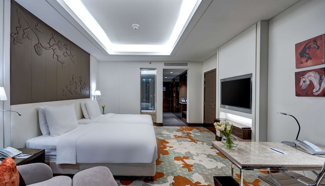 Radisson Blu Hotel, Ajman - Guest room