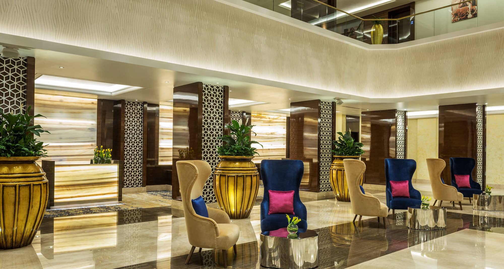 Radisson Blu Hotel, Ajman - Lobby Area