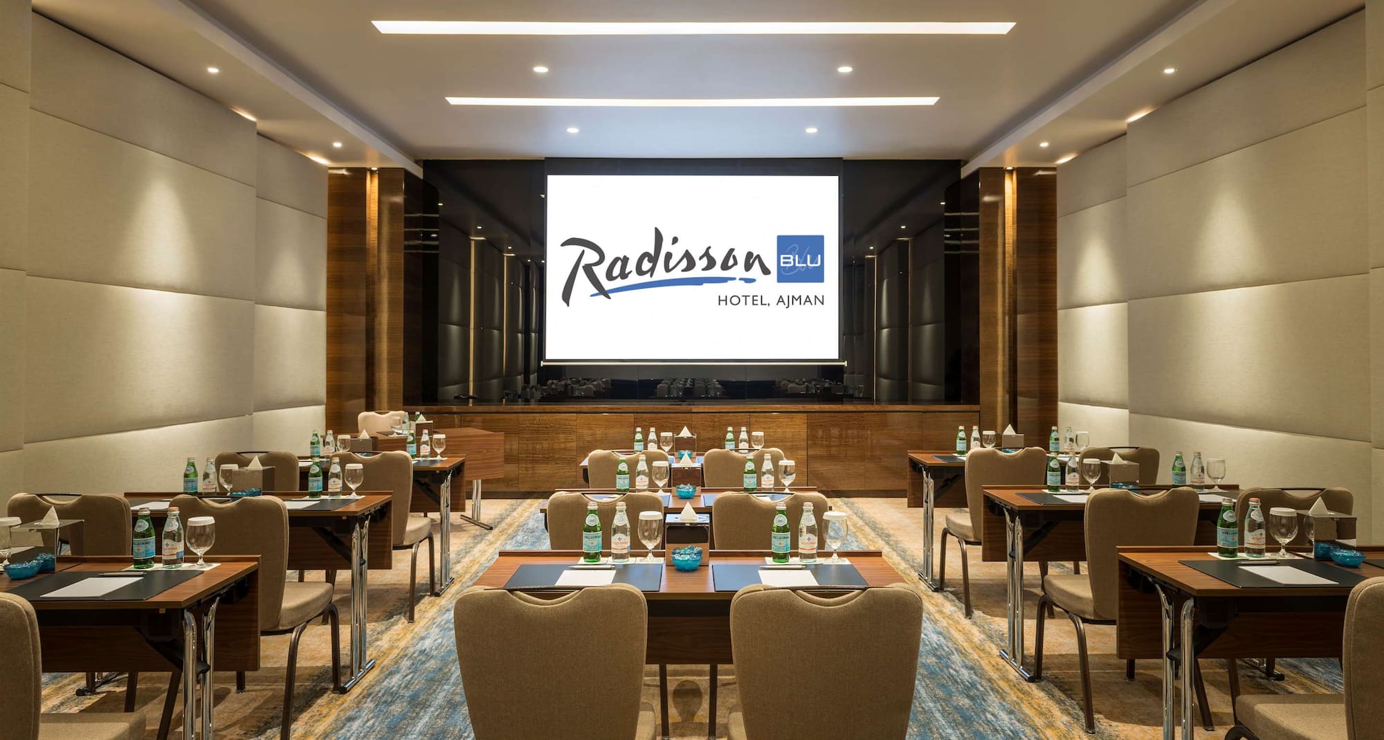 Radisson Blu Hotel, Ajman - Meeting Room Classroom Setup