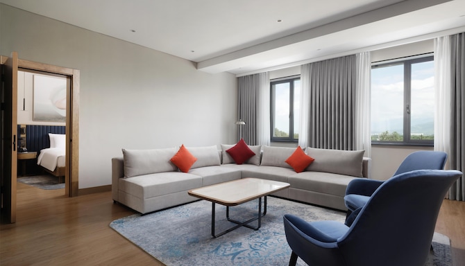 Radisson Blu Hotel, Almaty Airport - Люкс