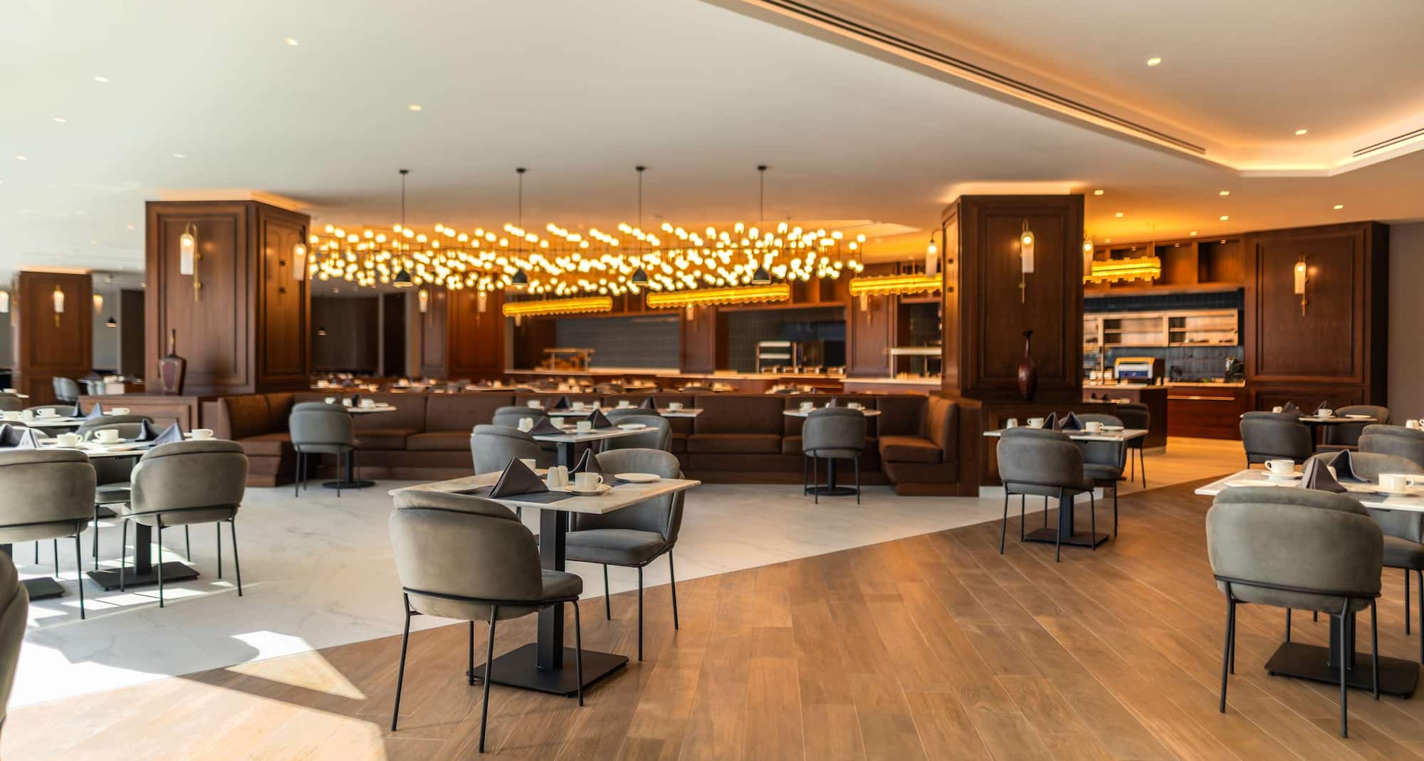 Radisson Blu Hotel, Amman Galleria Mall - L'Olivier