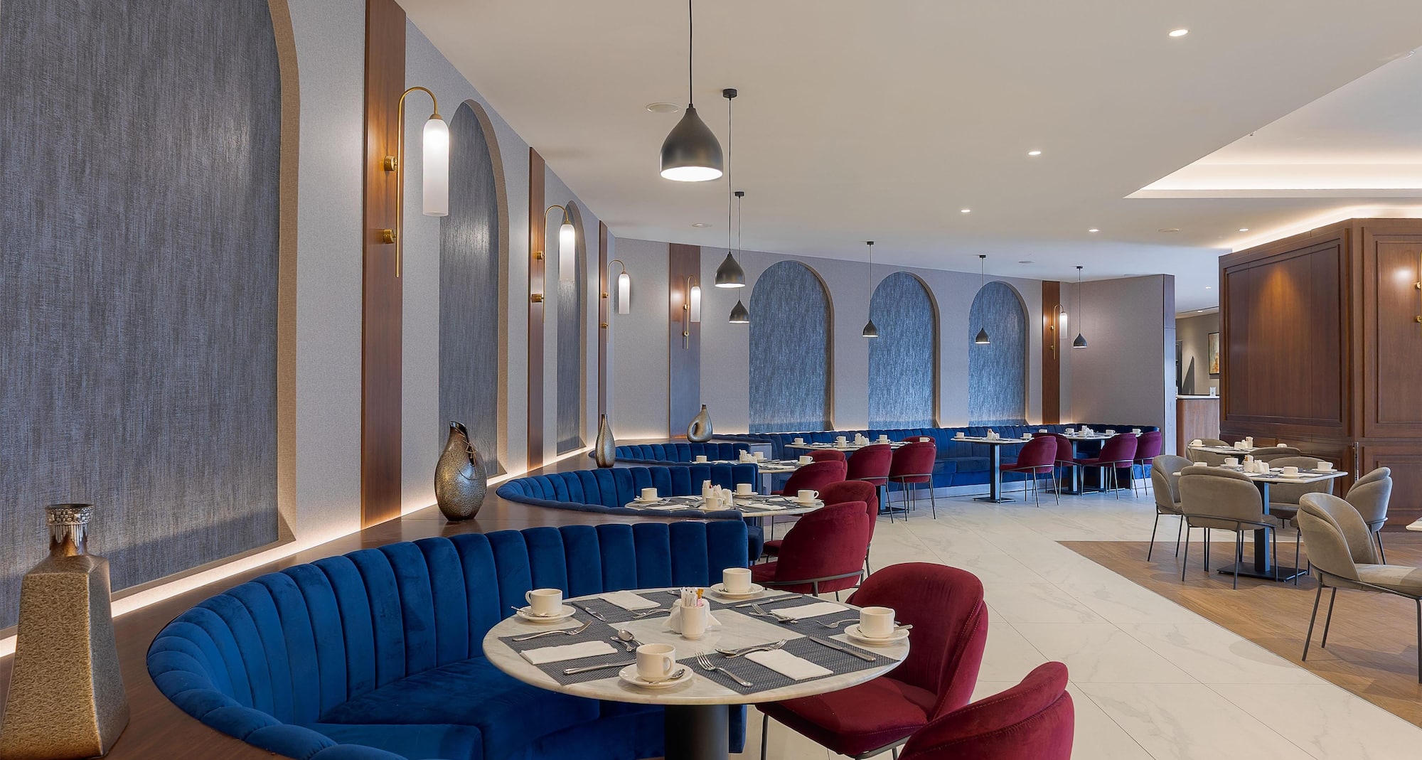 Radisson Blu Hotel, Amman Galleria Mall - L Olivier Restaurant