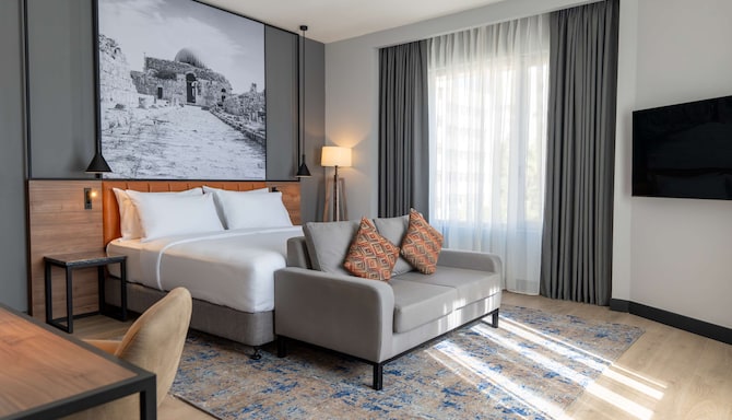 Radisson Blu Hotel, Amman Galleria Mall - Premium Suite