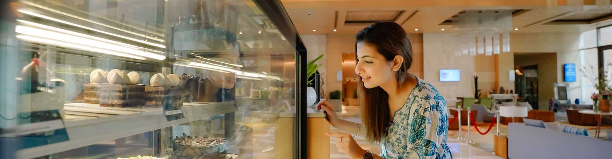 Radisson Blu Hotel, Amritsar - Blu Bake House