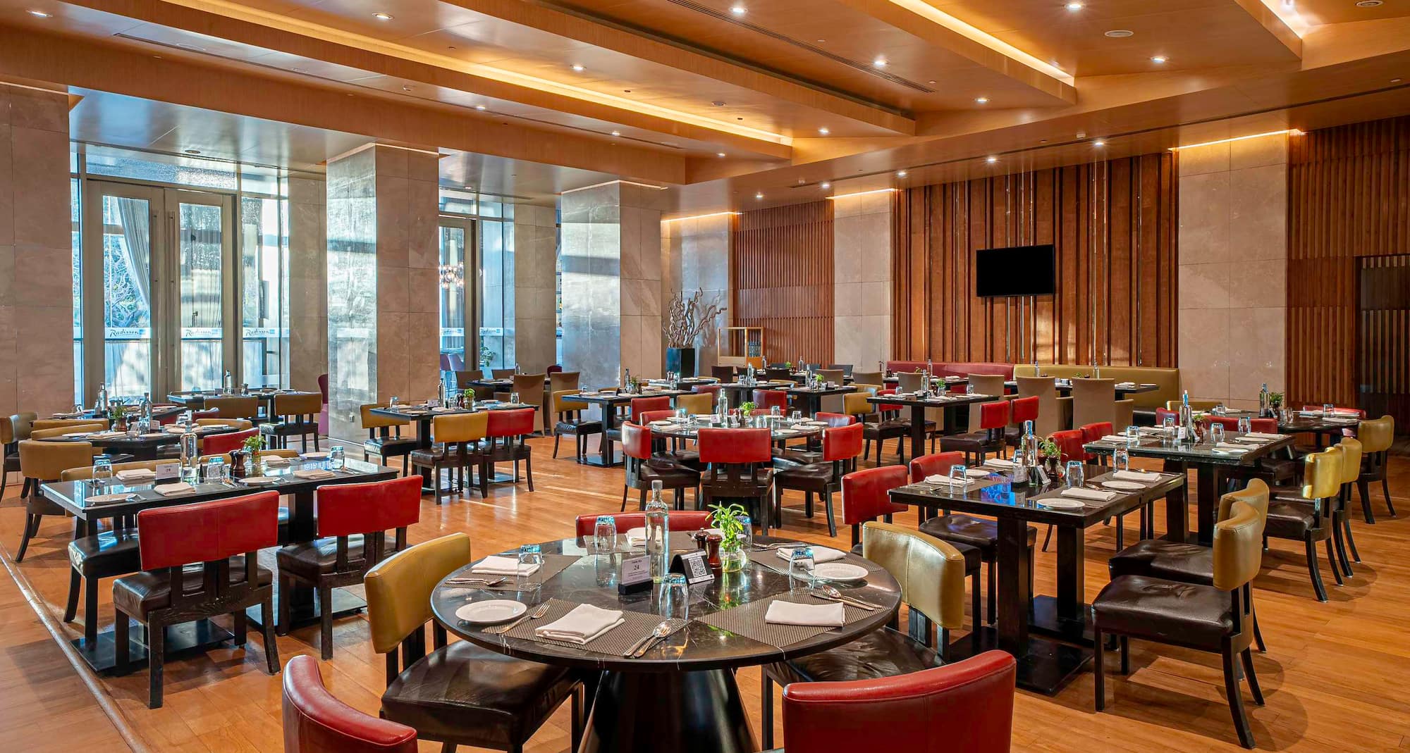 Radisson Blu Hotel, Amritsar - Tavolo Mondo