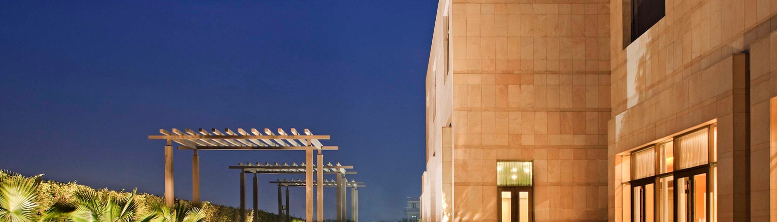 Radisson Blu Hotel, Amritsar - Reet Lawn