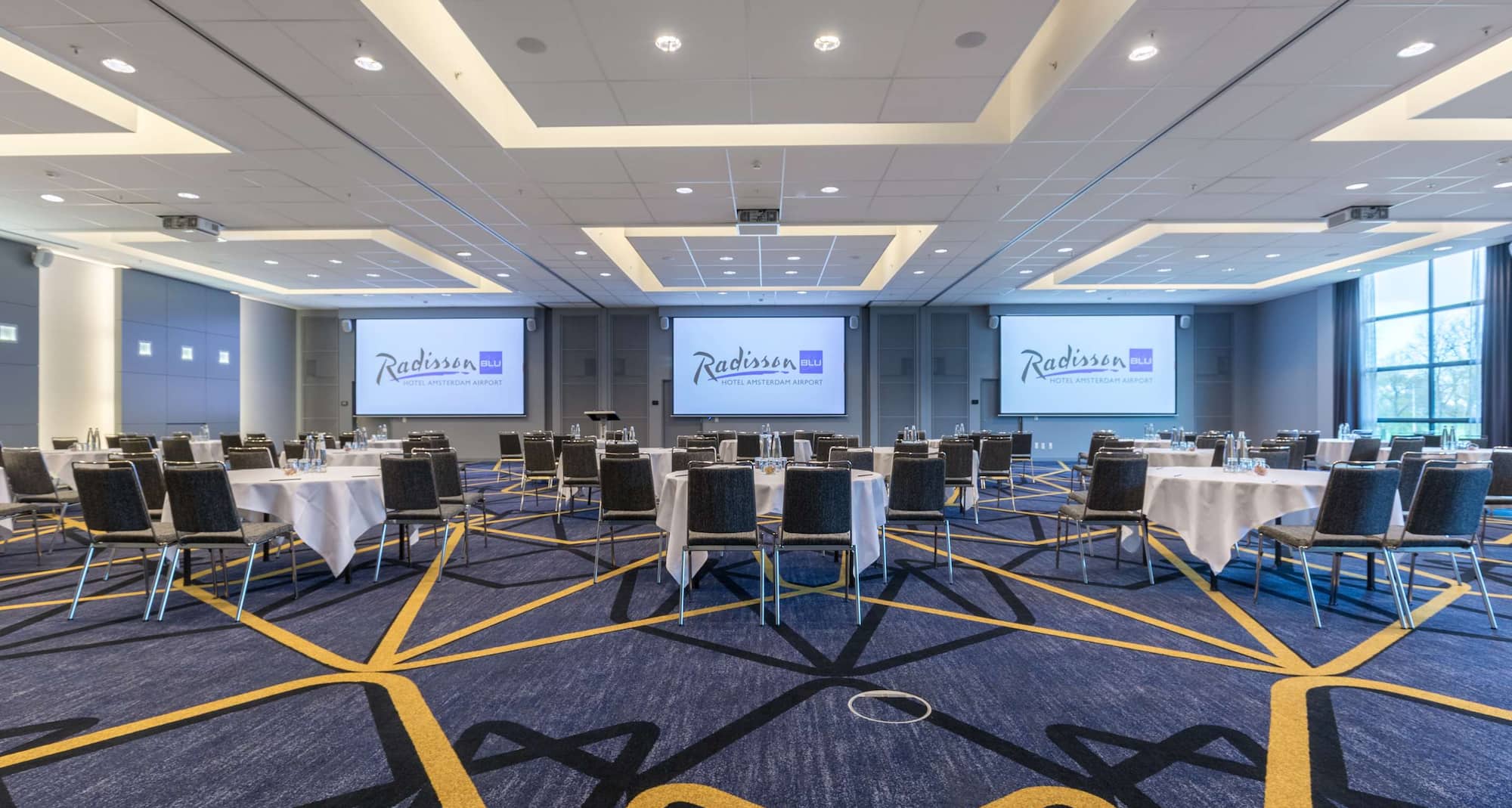 Radisson Blu Hotel Amsterdam Airport - Noord-Holland - Cabaretopstelling