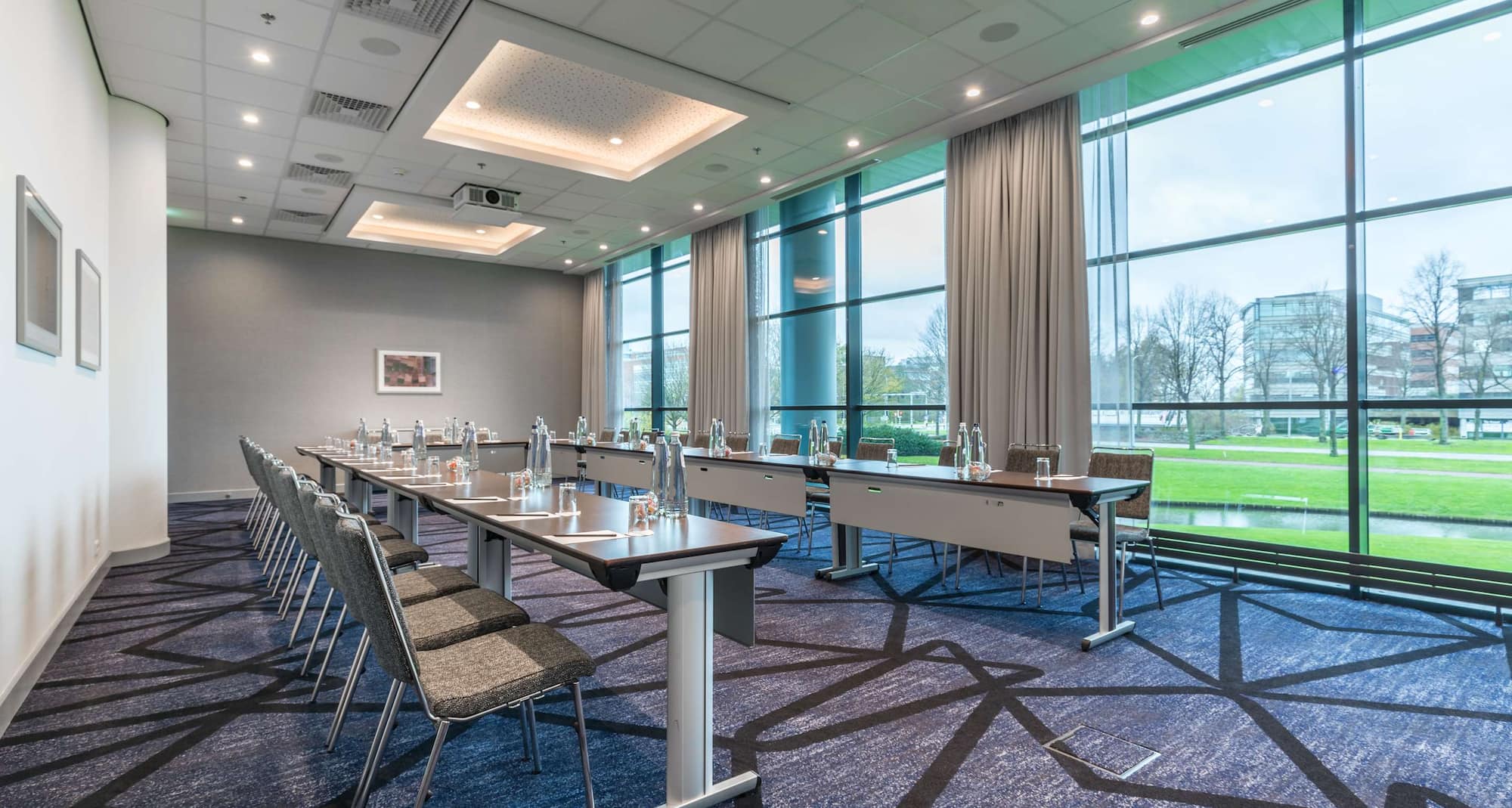 Radisson Blu Hotel Amsterdam Airport - Gelderland - U-opstelling