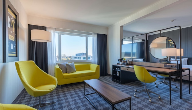 Radisson Blu Hotel Amsterdam Airport – Suite
