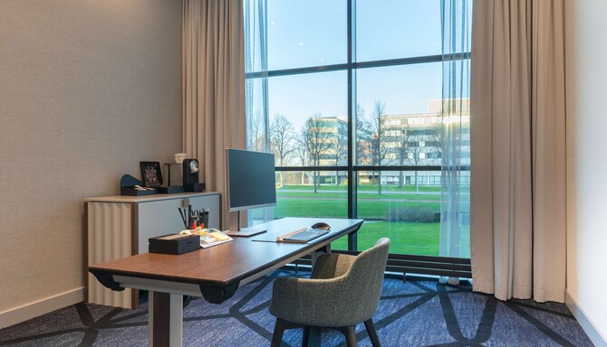 Radisson Blu Hotel Amsterdam Airport - Overijssel - Büroeinrichtung