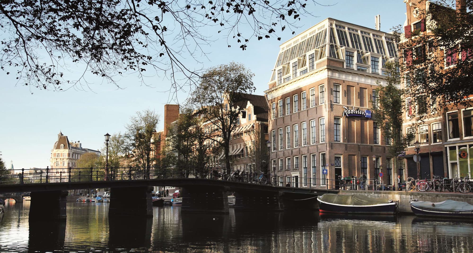 Radisson Blu Hotel, Amsterdam City Center - Exterior View from Kloveniersburgwal