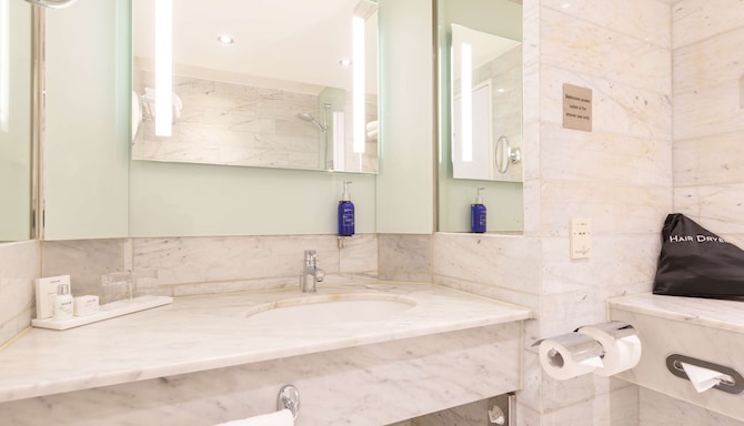 Radisson Blu Hotel, Amsterdam City Center - Salle de bain de la chambre