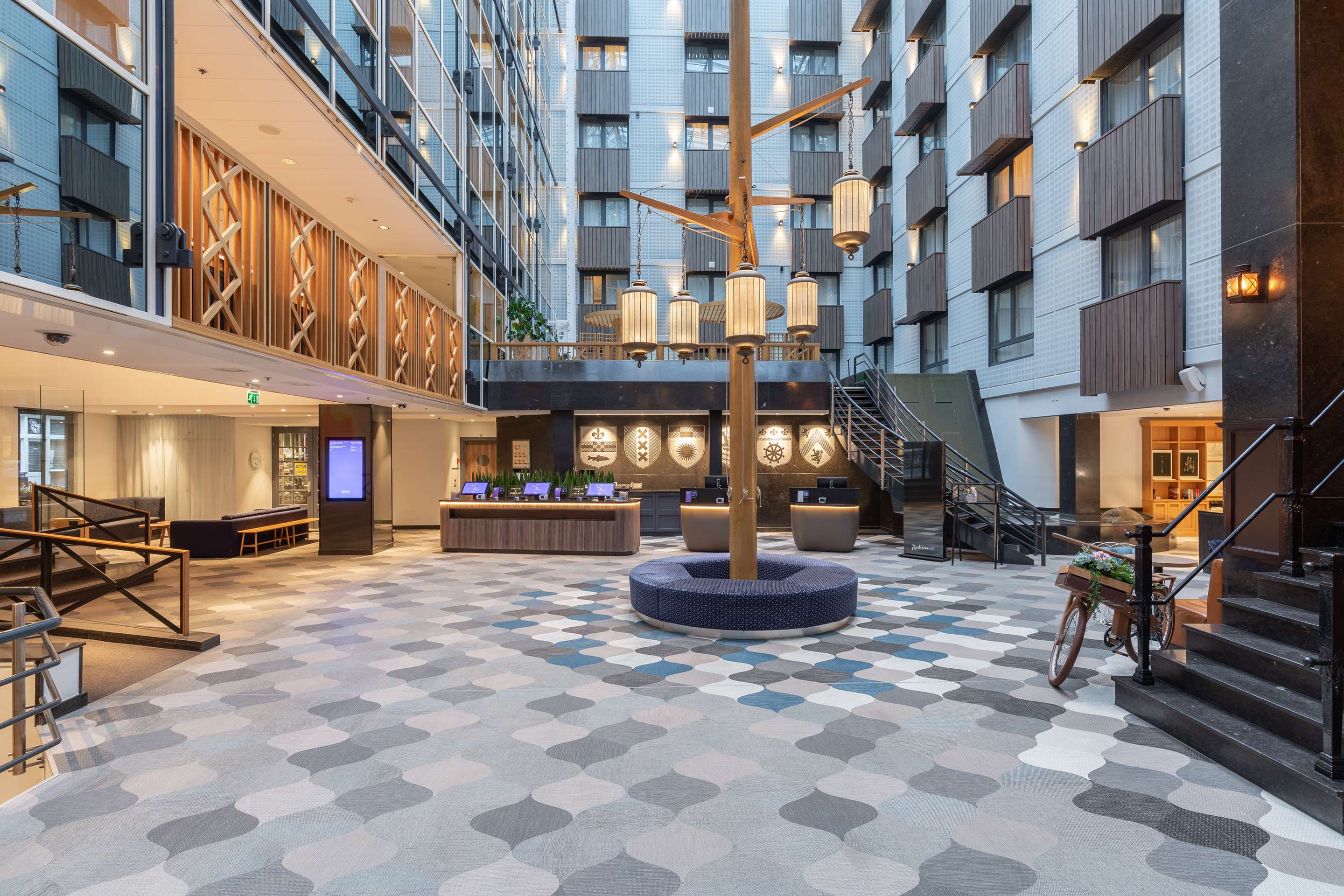 Radisson Blu Hotel, Amsterdam City Center - Lobby North