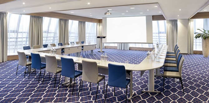 Radisson Blu Hotel, Amsterdam City Center - Wapen van Amsterdam - U-Shape