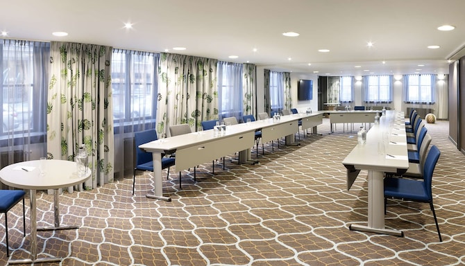 فندق Radisson Blu Hotel, Amsterdam City Center- قاعة Mauritius A وB Mauritius بنمط الجلوس على شكل حرف U
