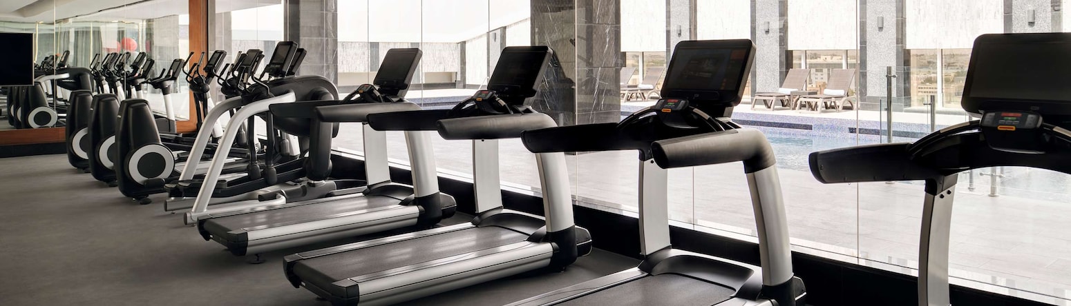 Radisson Blu Hotel and Convention Centre, Riyadh Minhal - Health Club Fitness Center