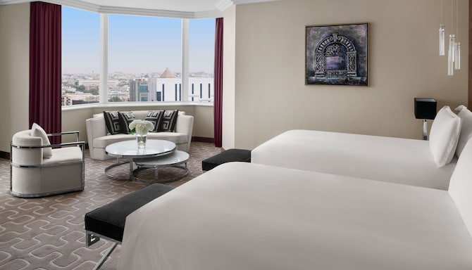 Radisson Blu Hotel and Convention Centre, Riyadh Minhal - جناح