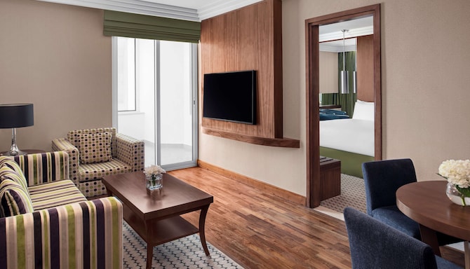 Radisson Blu Hotel and Convention Centre, Riyadh Minhal - جناح