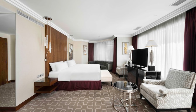 Radisson Blu Hotel and Convention Centre, Riyadh Minhal - جناح