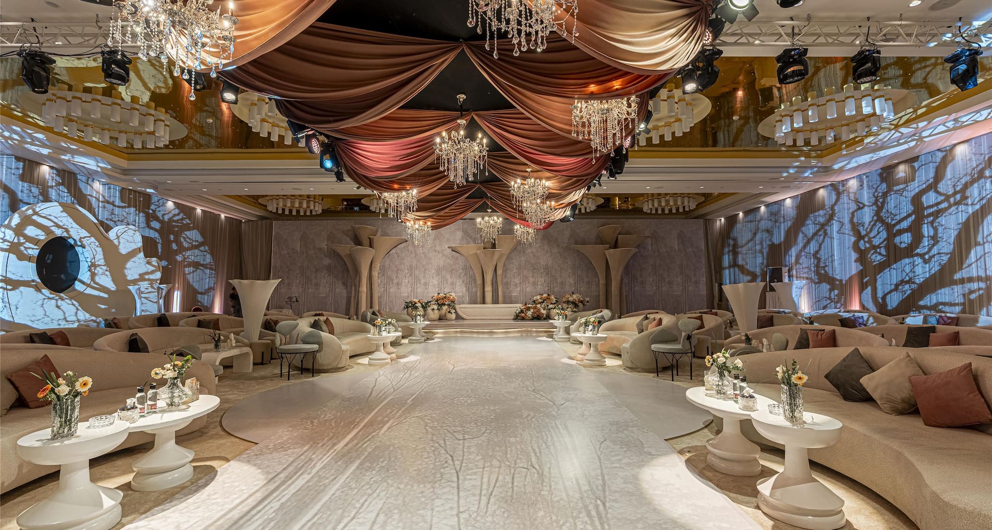 Radisson Blu Hotel and Convention Centre, Riyadh Minhal - Wedding at Princess Sayta Ballroom