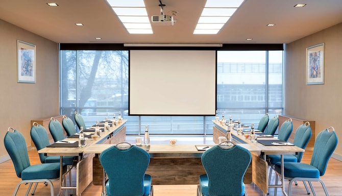 الاستقلال 6