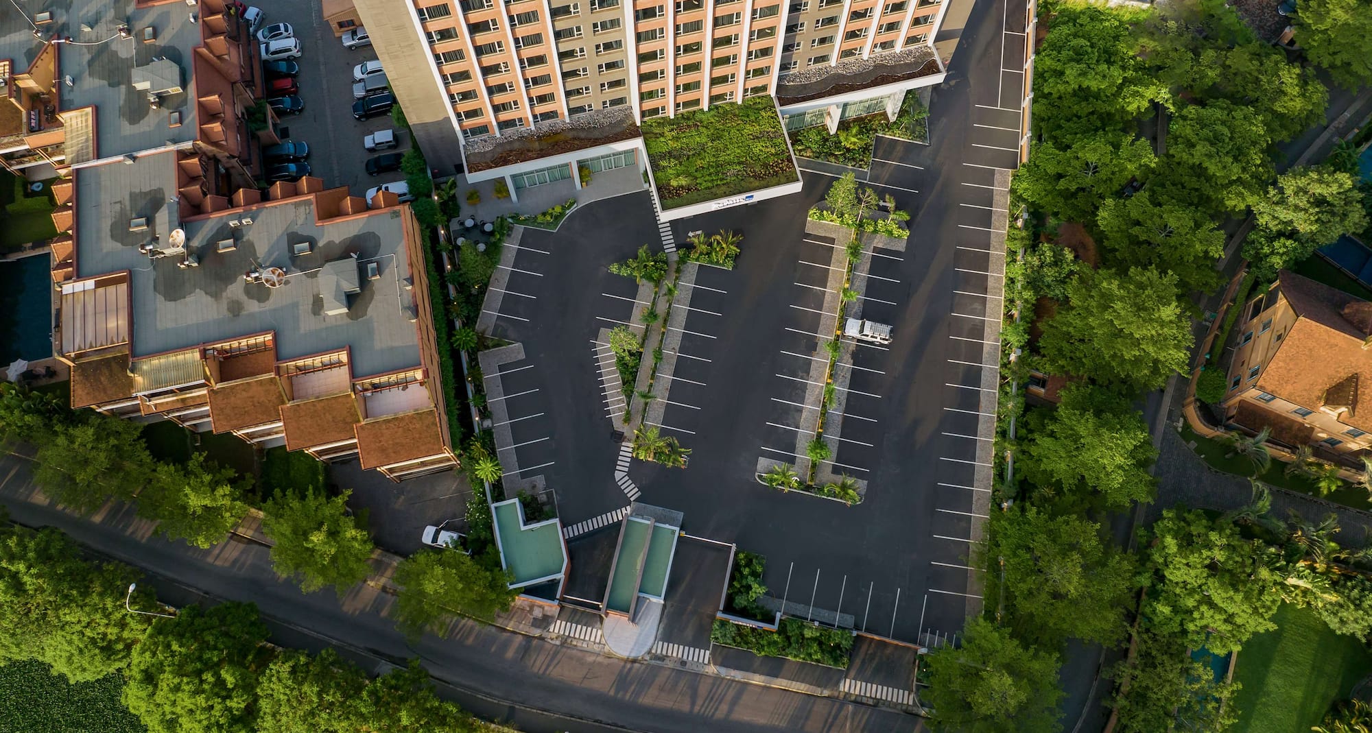 Radisson Blu Hotel, Antananarivo Waterfront - Birds-eye view of the property