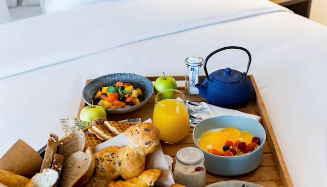 Radisson Blu Hotel, Antananarivo Waterfront - RHG_TNRZA_Breakfast in bed