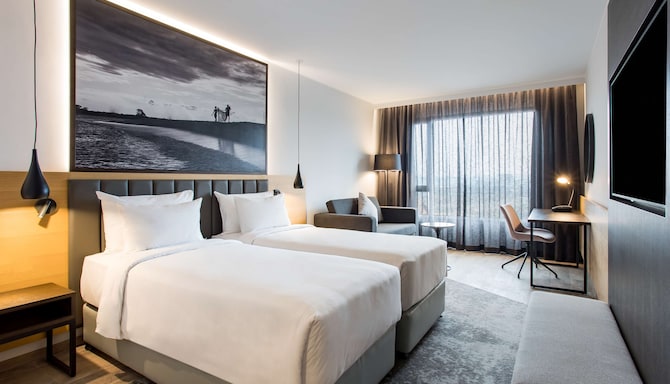 Radisson Blu Hotel, Antananarivo Waterfront - Superior Room Waterfront View Twin Bed