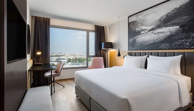 Radisson Blu Hotel, Antananarivo Waterfront - Premium Room HF King Bed