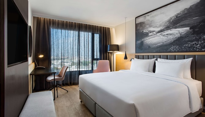 Radisson Blu Hotel, Antananarivo Waterfront - Premium Room HF King Bed