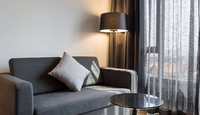 Radisson Blu Hotel, Antananarivo Waterfront - Superior Room Waterfront View Twin Bed