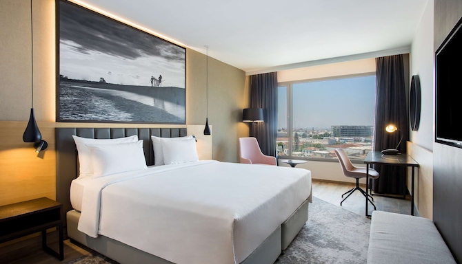 Radisson Blu Hotel, Antananarivo Waterfront - Superior Room One King Bed