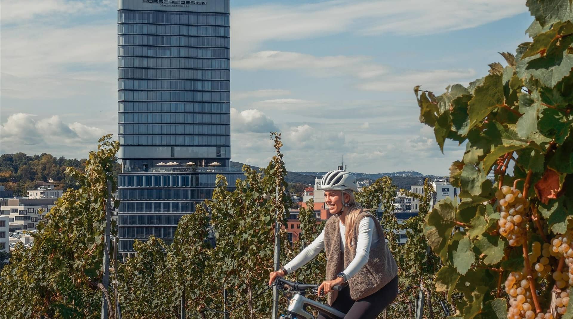 Radisson Blu Hotel at Porsche Design Tower Stuttgart - Lifestyle Content