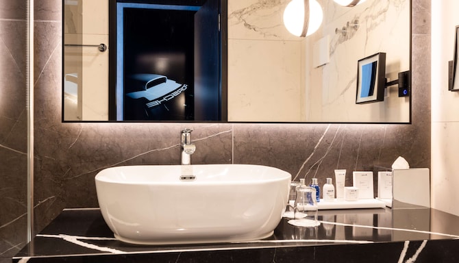 Radisson Blu Hotel at Porsche Design Tower Stuttgart