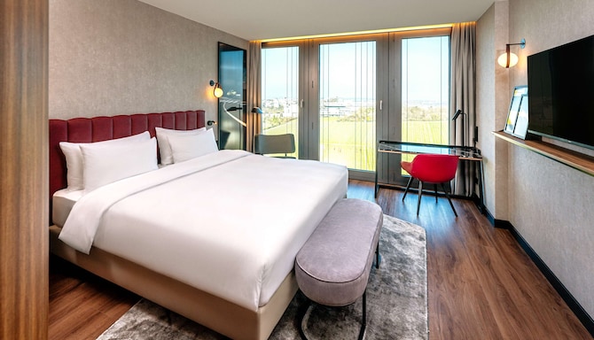 Radisson Blu Hotel at Porsche Design Tower Stuttgart