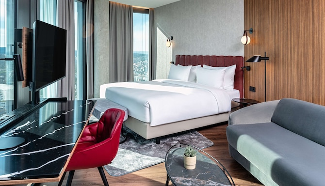 Radisson Blu Hotel at Porsche Design Tower Stuttgart - Svit