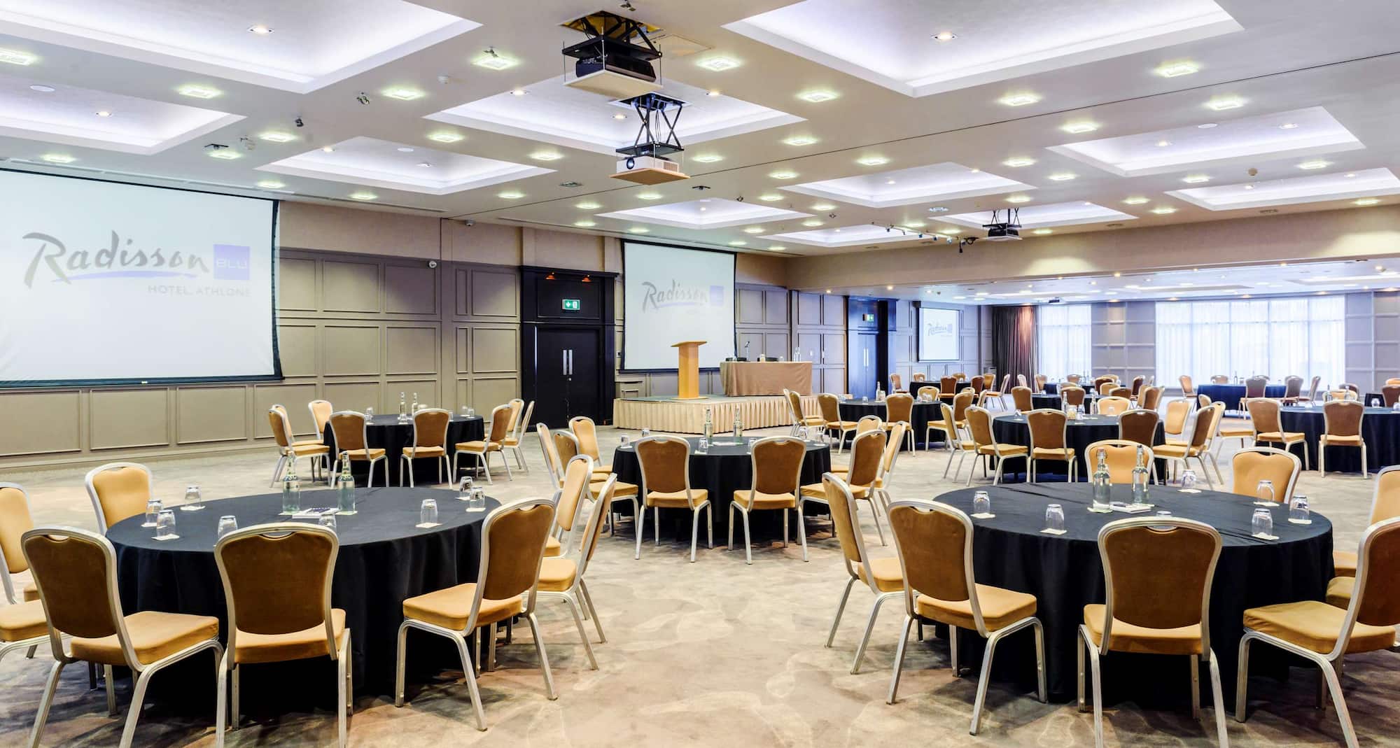 Radisson Blu Hotel, Athlone - Meeting Room Banquet Type