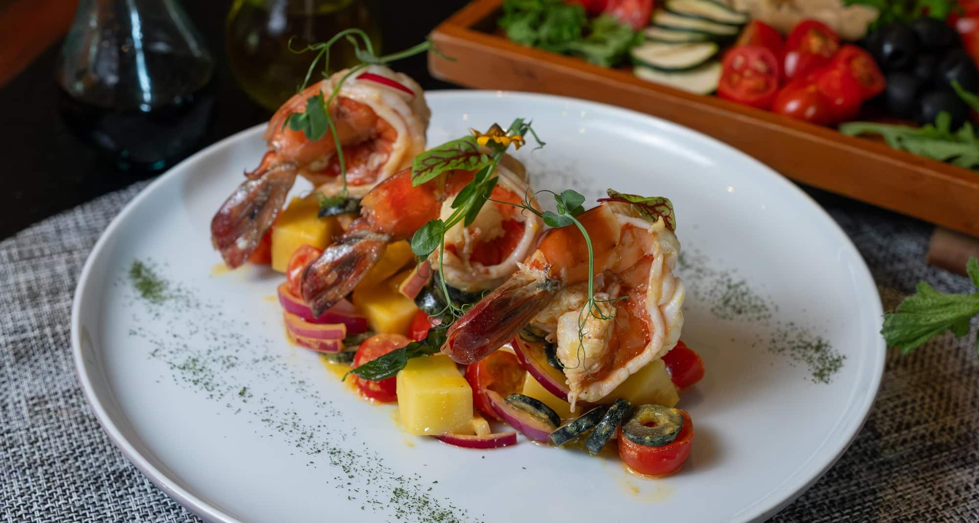 Radisson Blu Hotel, Bali Uluwatu - Food and Drink