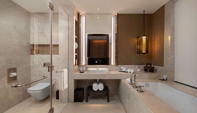 Radisson Blu Hotel, Bali Uluwatu - Bad im Gästezimmer