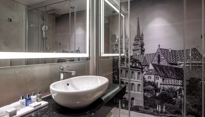 Radisson Blu Hotel, Basel - Bathroom
