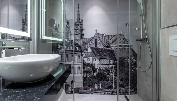 Radisson Blu Hotel, Basel - Bathroom