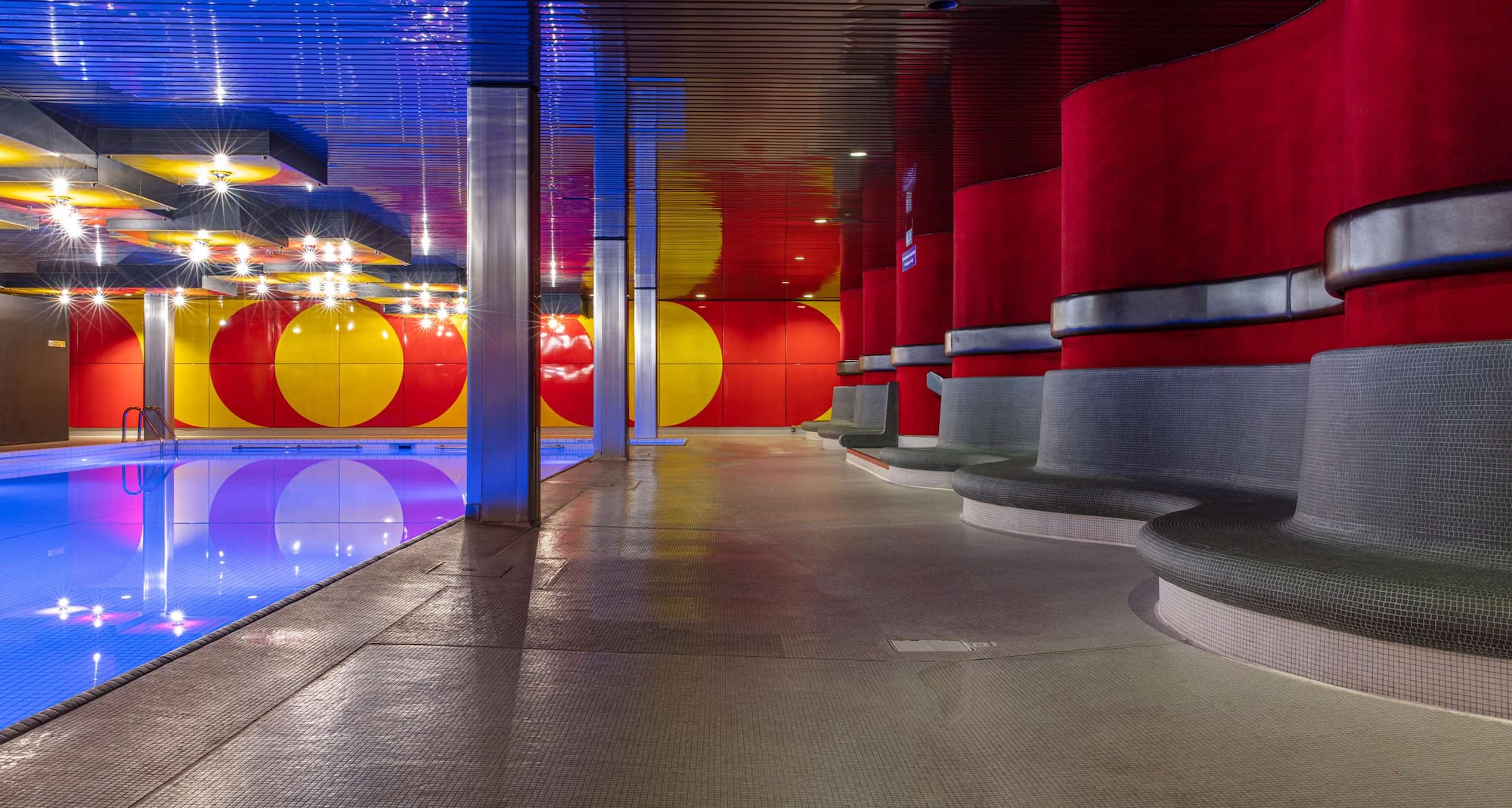 Radisson Blu Hotel, Basel - Pool Inn Club