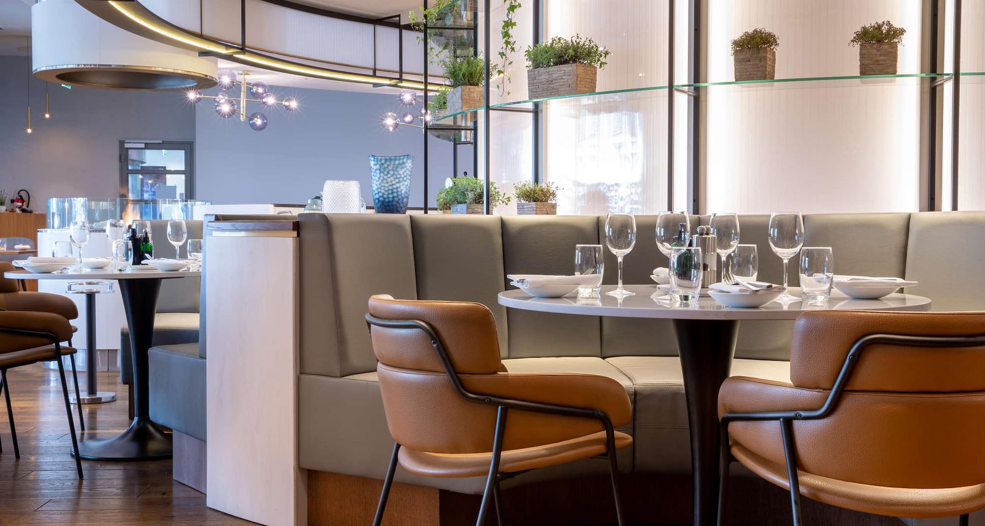 Radisson Blu Hotel, Basel - Rein Bar & Restaurant