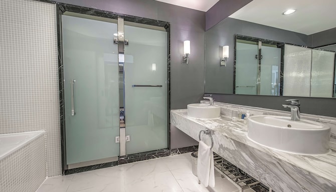 Radisson Blu Hotel, Batumi - Family Room