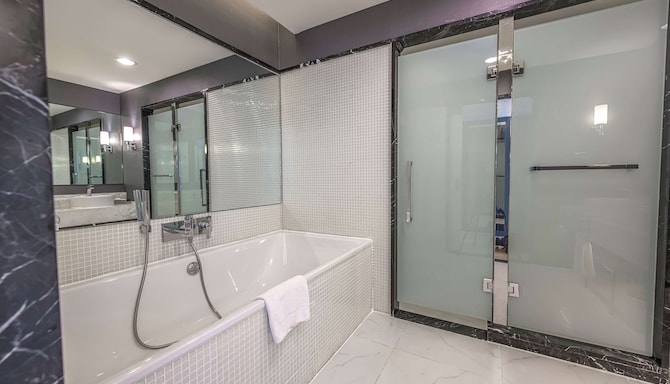 Radisson Blu Hotel, Batumi - Family Room